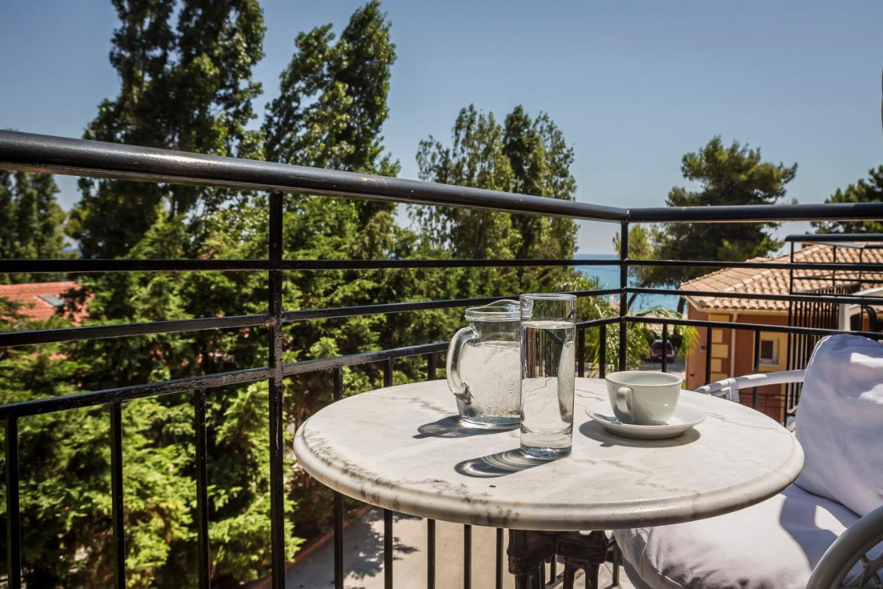 Makis Hotel 3*